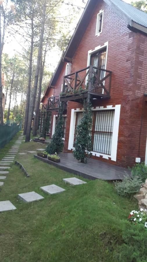 Villa Cascada Del Bosque Mar de Las Pampas Exterior foto